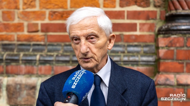 Tadeusz Kawecki. Fot. Robert Stachnik [Radio Szczecin] Kotwica przy Katedrze. "Nasz oryginalny pomysł uczczenia Powstania" [ZDJĘCIA]