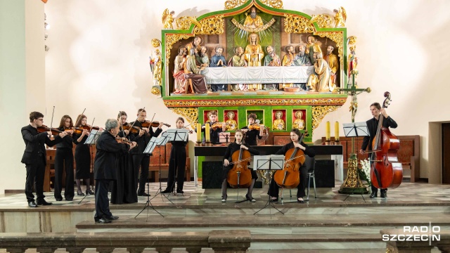 Orkiestra Lwowskiej Narodowej Akademii Muzycznej pod dyrekcją Artura Mykytki. Fot. Robert Stachnik [Radio Szczecin] Owacyjne przyjęcie Orkiestry Lwowskiej Narodowej Akademii Muzycznej [WIDEO, ZDJĘCIA]