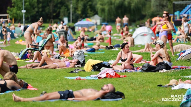 Fot. Robert Stachnik [Radio Szczecin] Słońce nad Szczecinem, mieszkańcy na kąpieliskach [WIDEO, ZDJĘCIA]