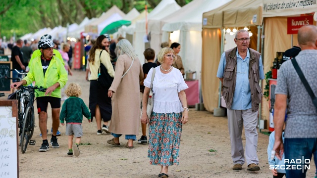 Fot. Robert Stachnik [Radio Szczecin] Szczeciński Jarmark Letni na Jasnych Błoniach [ZDJĘCIA]