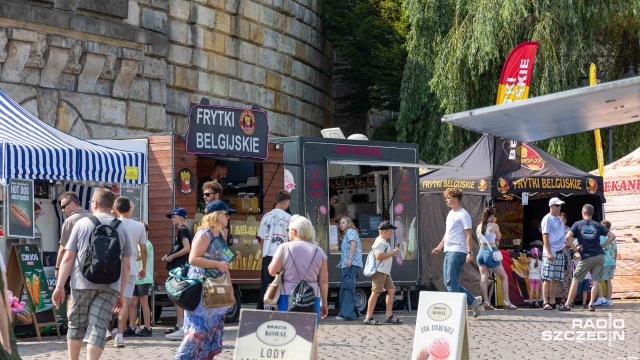 Fot. Robert Stachnik [Radio Szczecin] Przysmaki, nie tylko z Polski, na szczecińskich Żaglach [ZDJĘCIA]