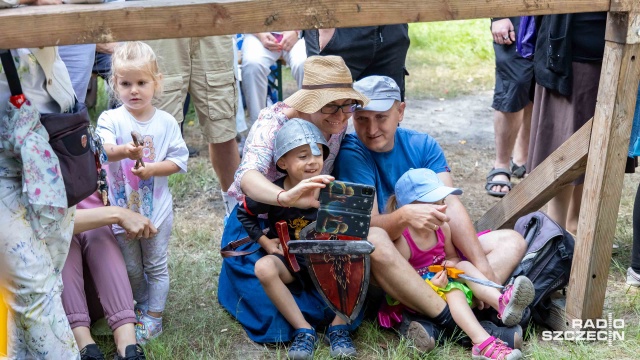 Fot. Robert Stachnik [Radio Szczecin] Biżuteria z brązu, naczynia z gliny i wiele więcej... Templariada zaprasza [ZDJĘCIA]