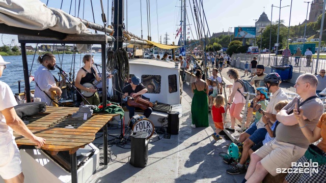 Fot. Robert Stachnik [Radio Szczecin] Rozbujali publikę bez wypływania w rejs... [ZDJĘCIA]