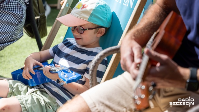 Fot. Robert Stachnik [Radio Szczecin] Lekkość i hawajski ogień. Ukulele opanowały Ogrody Śródmieście [ZDJĘCIA]