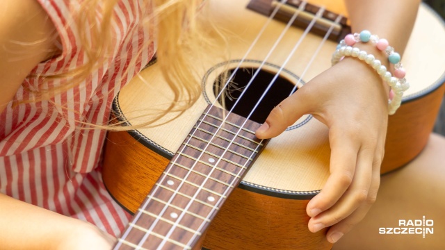Fot. Robert Stachnik [Radio Szczecin] Lekkość i hawajski ogień. Ukulele opanowały Ogrody Śródmieście [ZDJĘCIA]