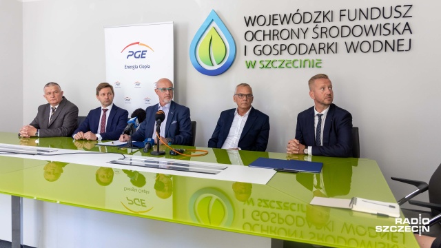 Grzegorz Krystek, Waldemar Miśko. Fot. Robert Stachnik [Radio Szczecin] Elektrownia na Pomorzanach stawia na gaz [ZDJĘCIA]