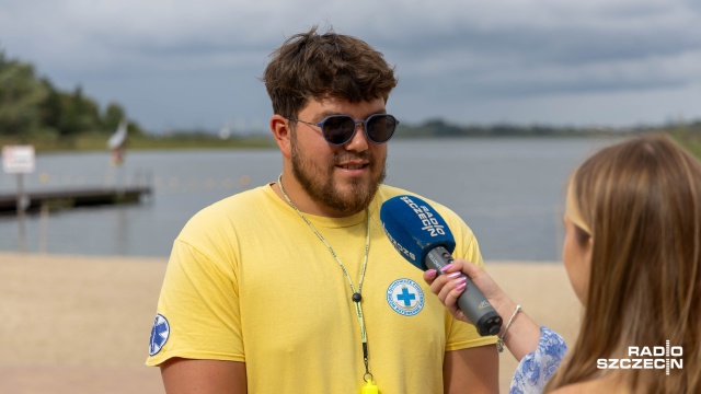 Fot. Robert Stachnik [Radio Szczecin] Prawie cały sezon bez czerwonej flagi. Monitorowanie kąpieliska w Dąbiu dało efekt [WIDEO, ZDJĘCIA]