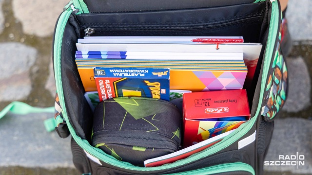 Fot. Robert Stachnik [Radio Szczecin] Małe rzeczy, wielkie wydatki. Rodzice kompletują wyprawki szkolne [ZDJĘCIA]