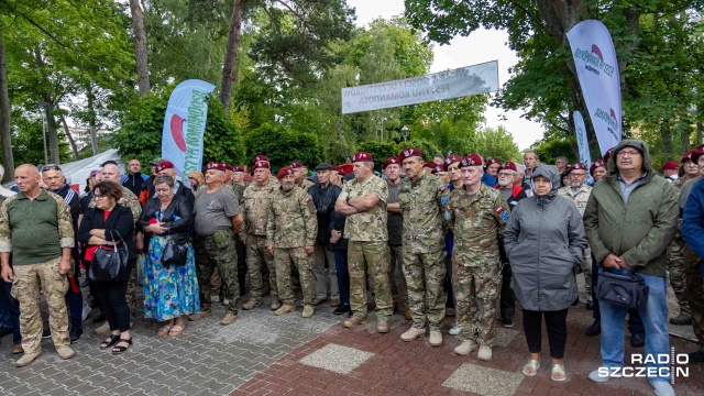Fot. Robert Stachnik [Radio Szczecin] Byłych komandosów można spotkać w Dziwnowie [WIDEO, ZDJĘCIA]
