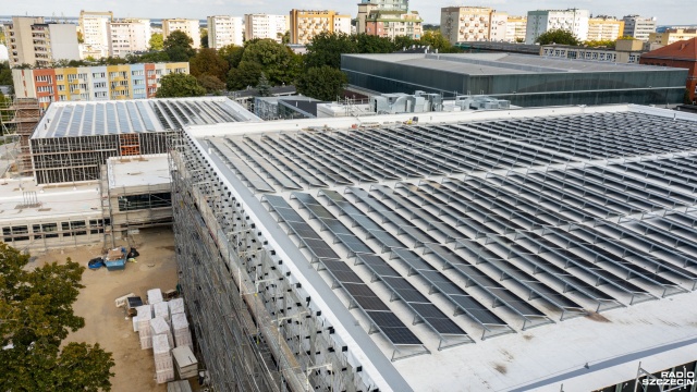 Fot. Wojciech Ochrymiuk [Radio Szczecin] Szczeciński Dom Sportu i wspomaganie fotowoltaiką [ZDJĘCIA]