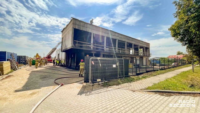 Fot. Robert Stachnik [Radio Szczecin] Pożar w Przecławiu opanowany [ZDJĘCIA]