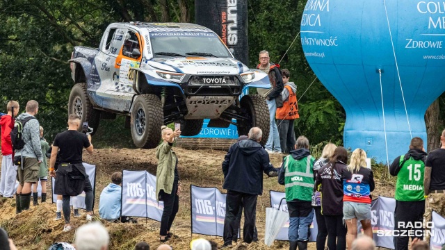 Fot. Robert Stachnik [Radio Szczecin] Widowiskowe rozpoczęcie Rajdu Baja Poland [WIDEO, ZDJĘCIA]