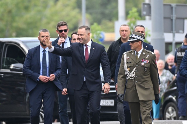 Fot. PAP/Marcin Bielecki Rocznica Porozumień Sierpniowych. Obchody w Szczecinie z udziałem prezydenta RP [ZDJĘCIA]