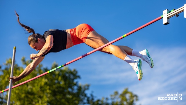 Fot. Robert Stachnik [Radio Szczecin] Piotr Lisek najlepszy na Jasnych Błoniach, w konkursie kobiet remis [ZDJĘCIA]