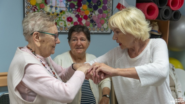 Fot. Maciej Papke [Radio Szczecin] Ci seniorzy wiedzą, jak obronić się w ciemnej uliczce [WIDEO, ZDJĘCIA]