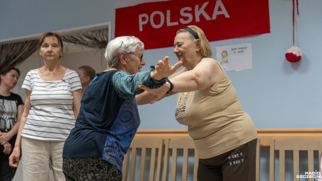 Fot. Maciej Papke [Radio Szczecin] Ci seniorzy wiedzą, jak obronić się w ciemnej uliczce [WIDEO, ZDJĘCIA]