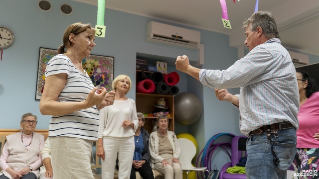 Fot. Maciej Papke [Radio Szczecin] Ci seniorzy wiedzą, jak obronić się w ciemnej uliczce [WIDEO, ZDJĘCIA]