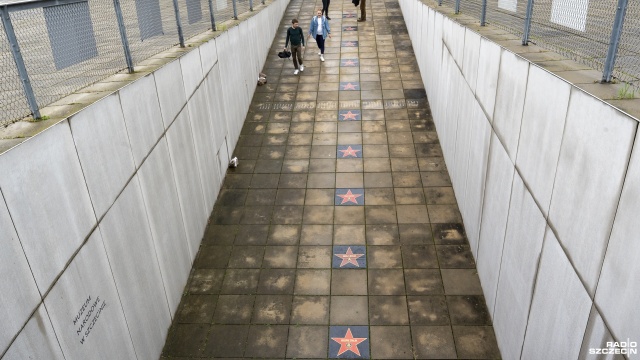 Fot. Maciej Papke [Radio Szczecin] Antytotalitarna wystawa plakatów Lexa Drewinskiego [ZDJĘCIA]