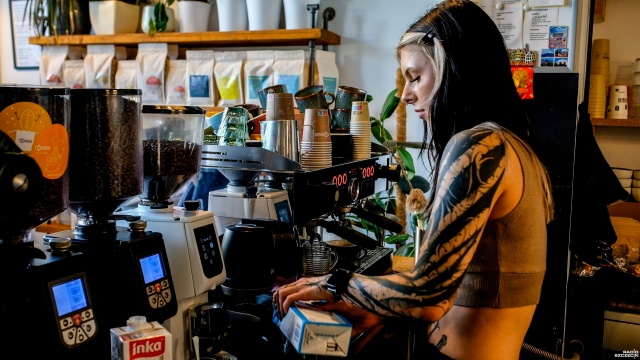 Fot. Wojciech Ochrymiuk [Radio Szczecin] Kawa coraz droższa. Szczecinianie: jest tak smaczna, że warto dać trochę więcej [ZDJĘCIA]