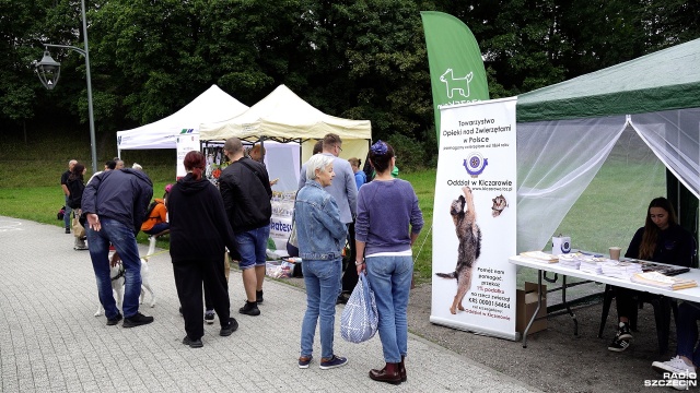 Fot. Wojciech Ochrymiuk [Radio Szczecin] Warsztaty, konsultacje z weterynarzem, parada - psie targi w Stargardzie [WIDEO, ZDJĘCIA]