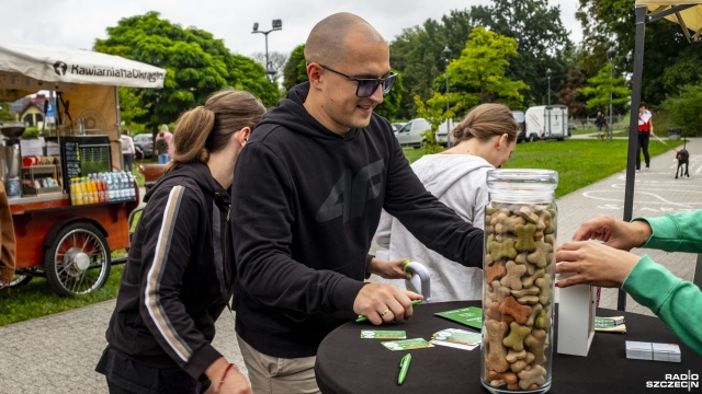 Fot. Wojciech Ochrymiuk [Radio Szczecin] Warsztaty, konsultacje z weterynarzem, parada - psie targi w Stargardzie [WIDEO, ZDJĘCIA]