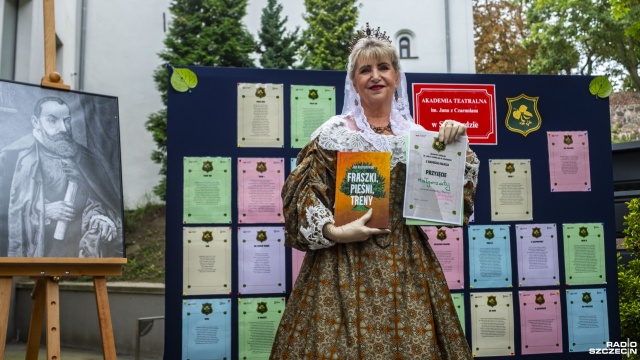 Fot. Wojciech Ochrymiuk [Radio Szczecin] Narodowe Czytanie w Stargardzie z przymrużeniem oka [WIDEO, ZDJĘCIA]