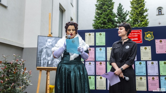 Fot. Wojciech Ochrymiuk [Radio Szczecin] Narodowe Czytanie w Stargardzie z przymrużeniem oka [WIDEO, ZDJĘCIA]