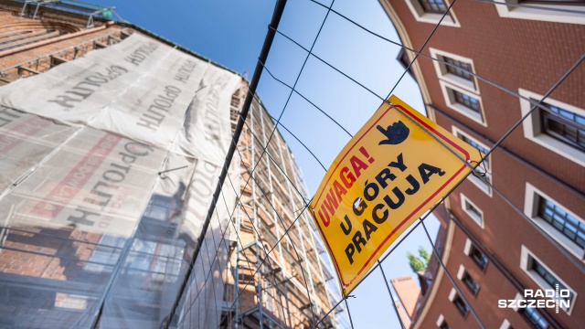 Fot. Robert Stachnik [Radio Szczecin] Witraże szczecińskiej katedry odzyskują swój blask [WIDEO, ZDJĘCIA]