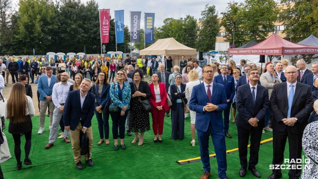 Fot. Robert Stachnik [Radio Szczecin] Ważny punkt budowy nowego budynku szpitala w Szczecinie [WIDEO, ZDJĘCIA]