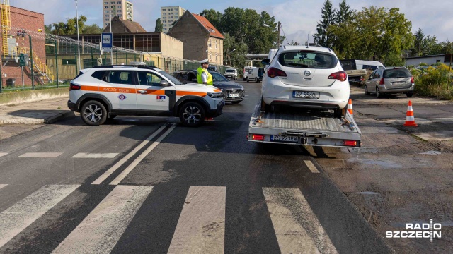 Fot. Robert Stachnik [Radio Szczecin] Szczawiowa nieprzejezdna po opadach deszczu, tramwaje na Pomorzany wstrzymane po wypadku [ZDJĘCIA]