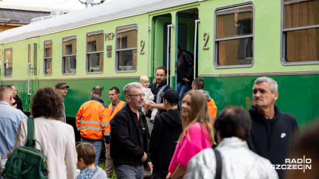 Fot. Robert Stachnik [Radio Szczecin] Zwiedzanie pociągów, przejażdżki - lokomotywownia obchodzi 65-lecie [WIDEO, ZDJĘCIA]