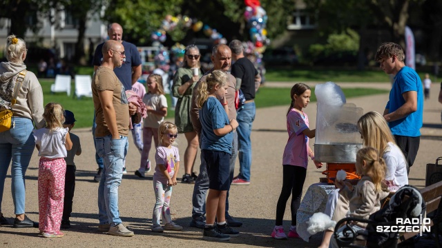 Fot. Robert Stachnik [Radio Szczecin] Festyn z okazji 45. rocznicy podpisania Porozumień Sierpniowych i powstania NSZZ „Solidarność” [ZDJĘCIA]
