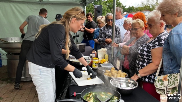 Fot. Joanna Maraszek [Radio Szczecin] Piknik śledziowy w Świnoujściu. "Można stworzyć ciekawe dania bazujące na rybach" [ZDJĘCIA]