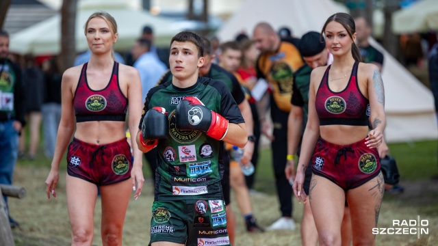Fot. Robert Stachnik [Radio Szczecin] Binowo. Gala MMA w plenerze [WIDEO, ZDJĘCIA]