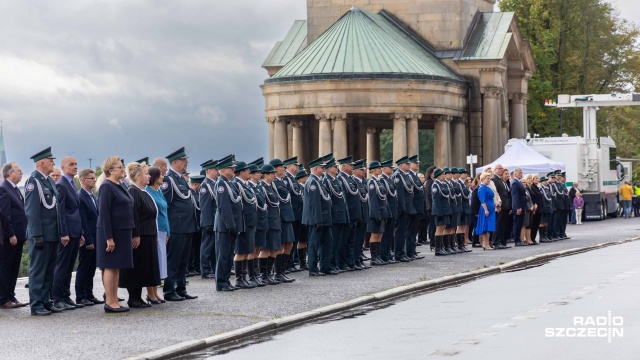 Fot. Robert Stachnik [Radio Szczecin] Ćwiczenia i odznaczenia, czyli szczecińska skarbówka świętuje [WIDEO, ZDJĘCIA]