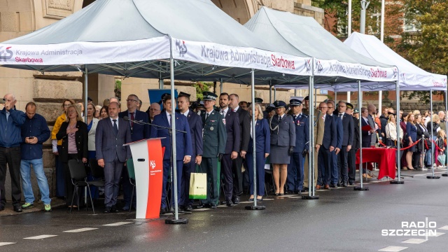 Fot. Robert Stachnik [Radio Szczecin] Ćwiczenia i odznaczenia, czyli szczecińska skarbówka świętuje [WIDEO, ZDJĘCIA]