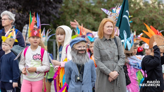 Fot. Robert Stachnik [Radio Szczecin] Korowód kolorowych ptaków przeszedł ulicami Szczecina [ZDJĘCIA]