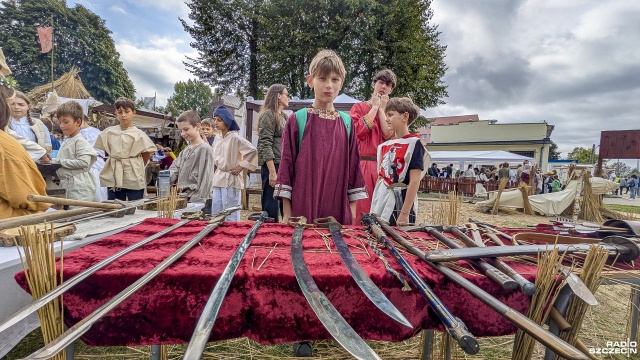 Fot. Maciej Papke [Radio Szczecin] Uczniowie przygotowali żywą lekcję historii [WIDEO, ZDJĘCIA]