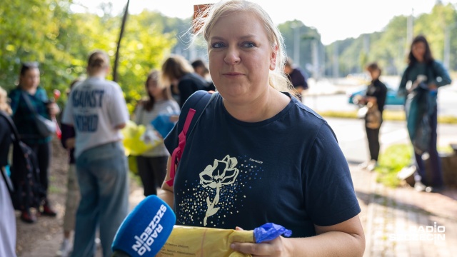 Fot. Robert Stachnik [Radio Szczecin] Zebrali worki pełne śmieci - szczecińscy licealiści wzięli udział w Akcji Sprzątania Świata [WIDEO, ZDJĘCIA]