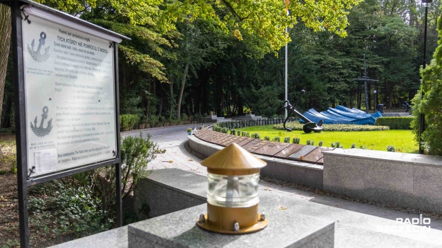 Fot. Robert Stachnik [Radio Szczecin] Pomnik przechodzi renowację, ale konserwator zabytków ma wątpliwości 
[ZDJĘCIA]