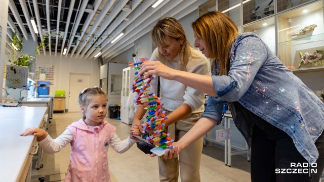 Fot. Robert Stachnik [Radio Szczecin] Noc naukowców w Morskim Centrum Nauki [WIDEO, ZDJĘCIA]