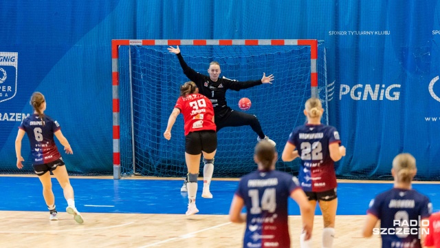 Fot. Robert Stachnik [Radio Szczecin] Porażka piłkarek ręcznych Pogoni w Lidze Centralnej [ZDJĘCIA]