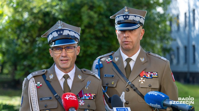 Fot. Robert Stachnik [Radio Szczecin] Zmiana dowodzenia w 12. Szczecińskiej Dywizji Zmechanizowanej [WIDEO, ZDJĘCIA]