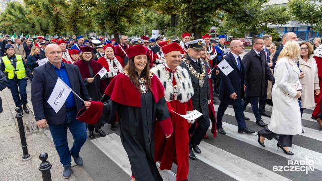 Fot. Robert Stachnik [Radio Szczecin] Dziewięć szczecińskich uczelni wspólnie zainaugurowało rok akademicki [WIDEO, ZDJĘCIA]