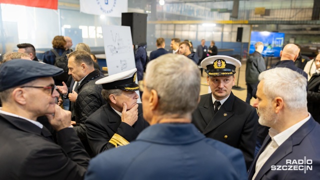 Fot. Robert Stachnik [Radio Szczecin] Ruszyła budowa stawiacza pław. Stocznia Szczecińska czekała na to 18 lat [WIDEO, ZDJĘCIA]