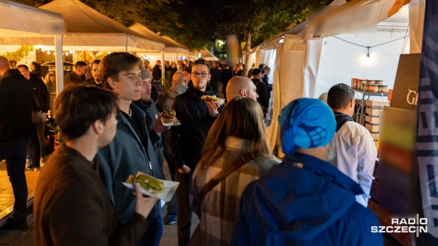 Fot. Robert Stachnik [Radio Szczecin] Trzy dni muzyki, jedzenia i dobrej zabawy. Oktoberfest w Szczecinie [ZDJĘCIA]