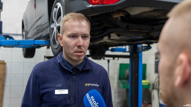 Fot. Robert Stachnik [Radio Szczecin] Optymalny czas na wymianę opon na zimowe [WIDEO, ZDJĘCIA]