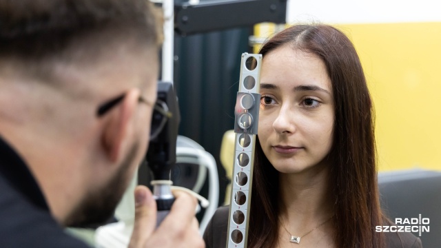 Fot. Robert Stachnik [Radio Szczecin] Dzień Oka na Uniwersytecie Szczecińskim [WIDEO, ZDJĘCIA]