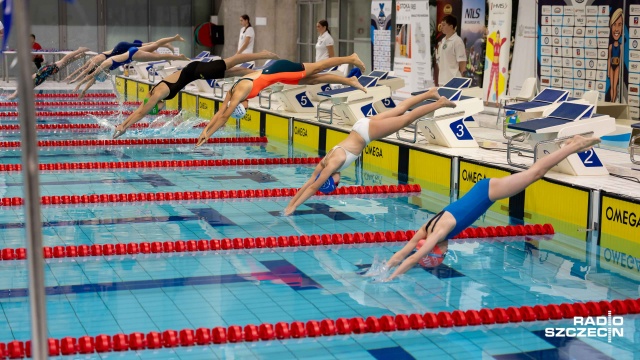 Fot. Robert Stachnik [Radio Szczecin] Pół tysiąca dzieci w pływackich zawodach w Szczecinie [WIDEO, ZDJĘCIA]