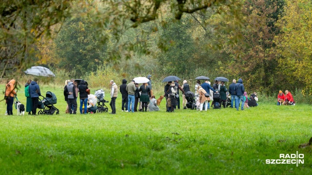 Fot. Robert Stachnik [Radio Szczecin] "Pucha dla pełnego brzucha" w Szczecinie. Zdjęcie z pupilem za datek [WIDEO, ZDJĘCIA]